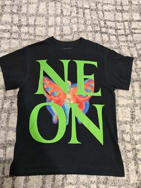 Playboi Carti Neon Tour 2018 Butterfly Graphic T-Shirt Mens Size M Die Lit